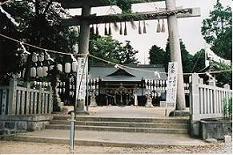 鳥居とご献灯
